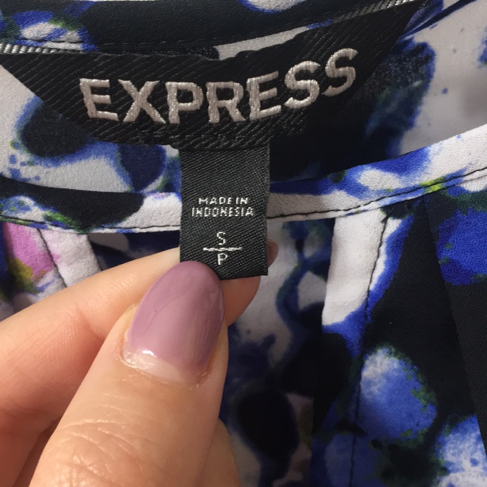 Express Blouse - Picture 2 of 3